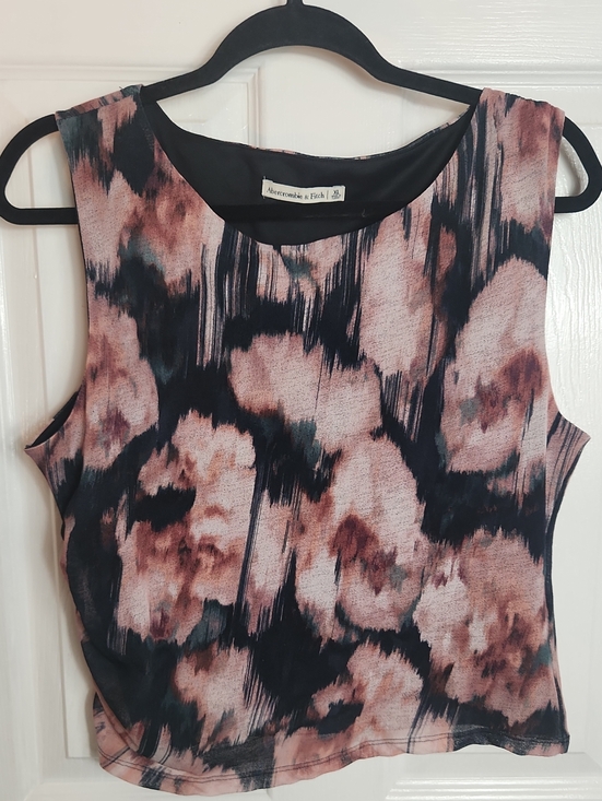 Abercrombie & Fitch Tops - Abercrombie & Fitch Pink and Black Floral Tank